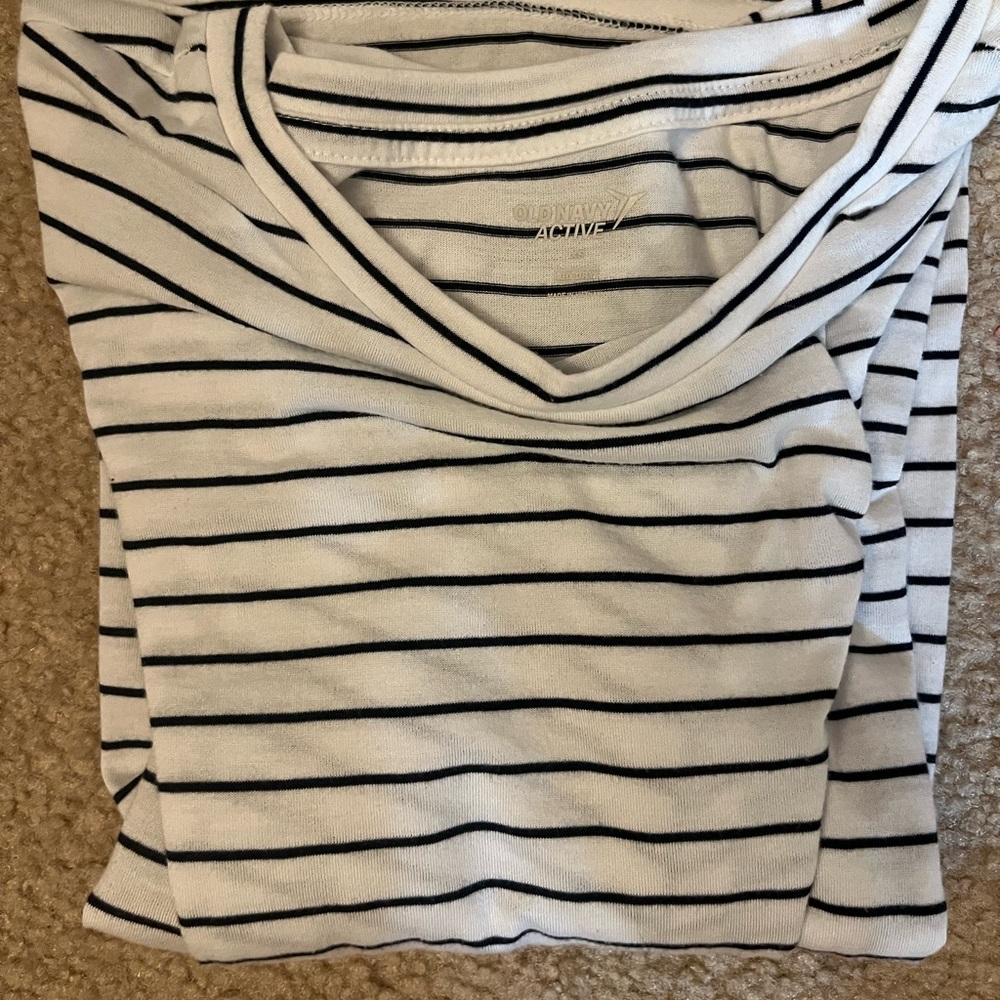 Old Navy athletic navy striped shirt